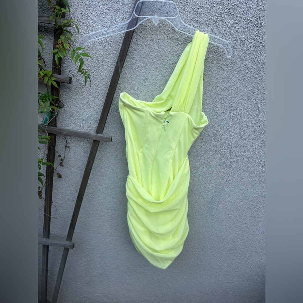 House of CB Clementine Mini Dress in Lime - Picture 14 of 14